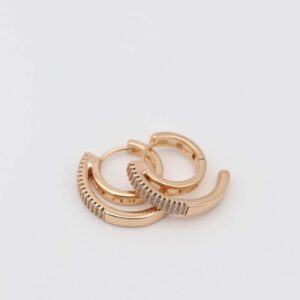 Elegant gold hoop earrings
